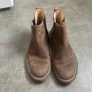 L.L Bean Chelsea boots